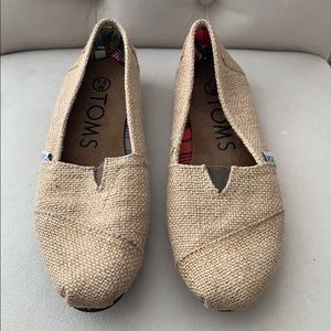 TOMS women’s shoes